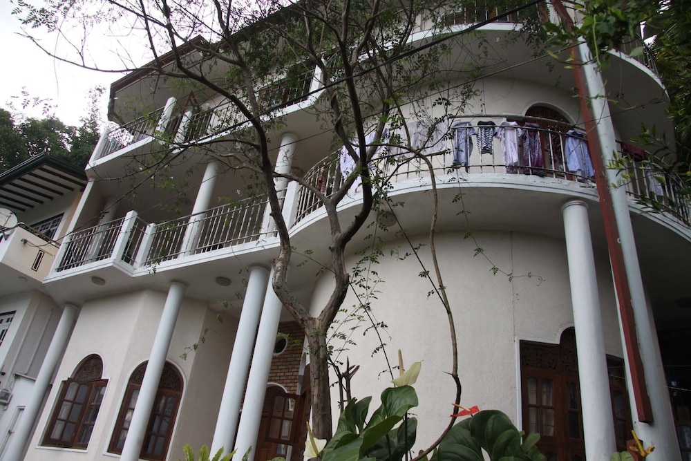 Unique View Hotel - Hostel