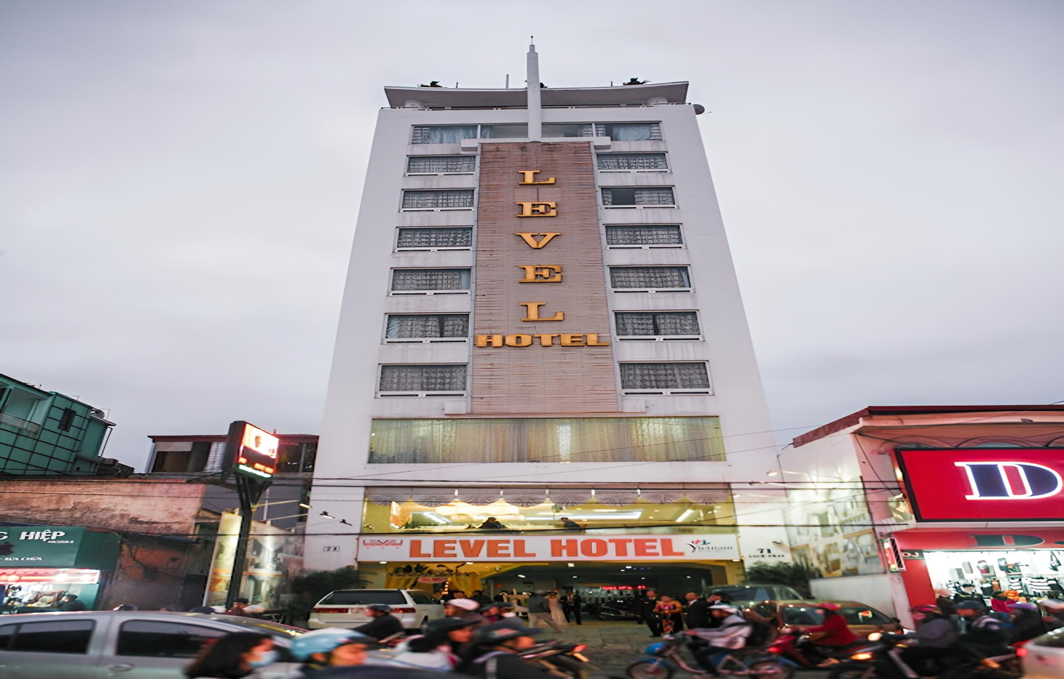 Level Hotel