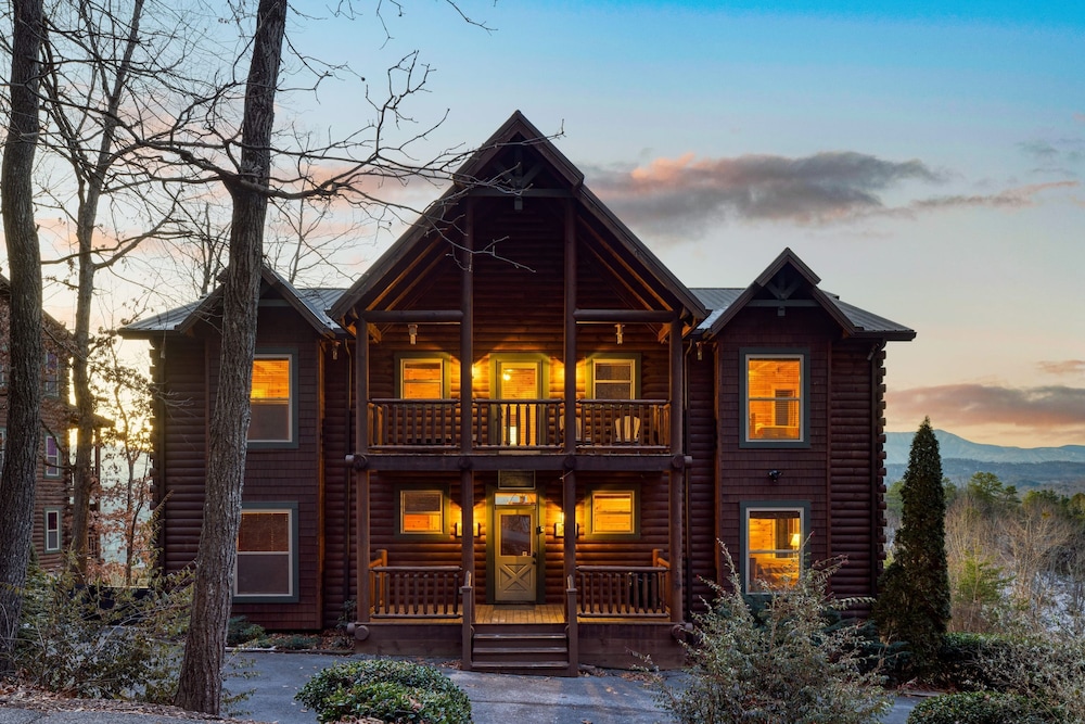 A View for All Seasons Luxe Smoky Mountain Cabin With Hot Tubs Game Room