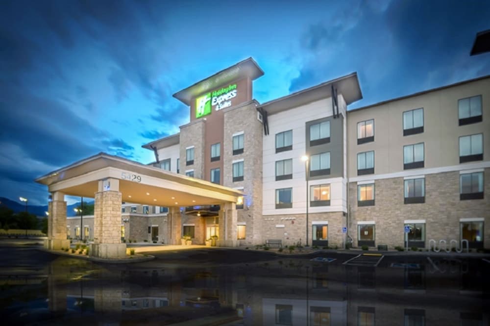 Hotel Holiday Inn Express & Suites Salt Lake City South - Murray, an IHG Hotel - Image 1