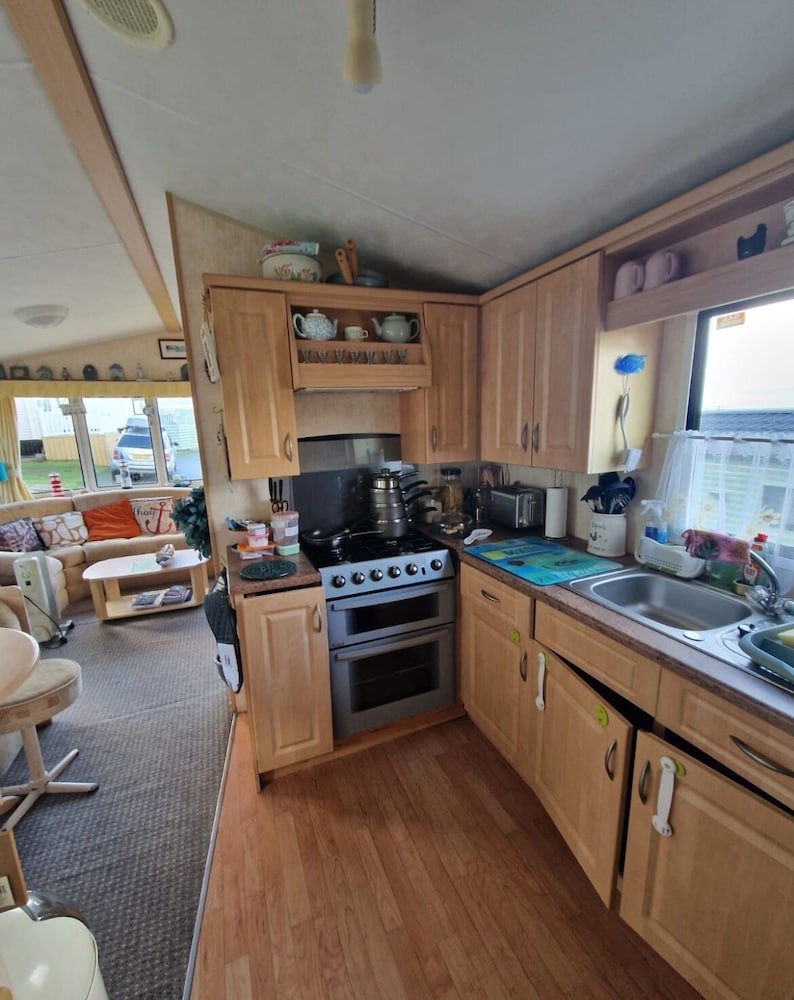 Lovley Sea Viev 2 Bedroom Caravan in Clarach Bay