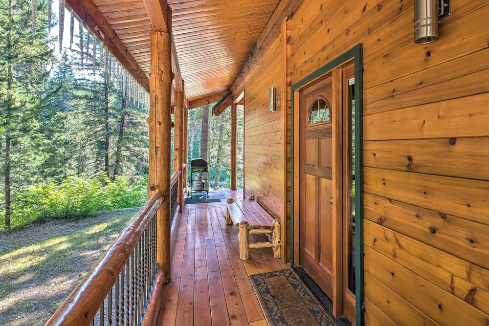 Secluded Leavenworth Cabin on Chiwawa River! view 4