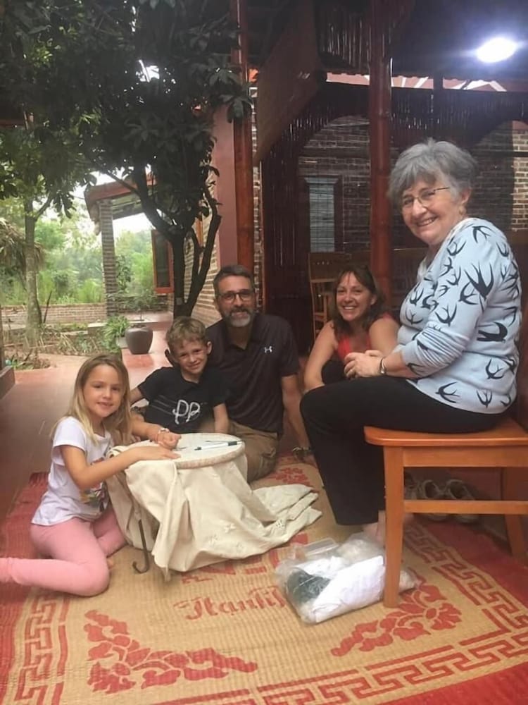 Van Long Family Homestay
