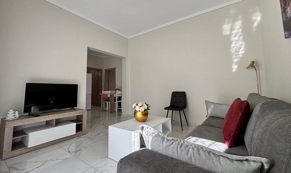 Elegant and Cozy Escape in Nikopoli Thessaloniki