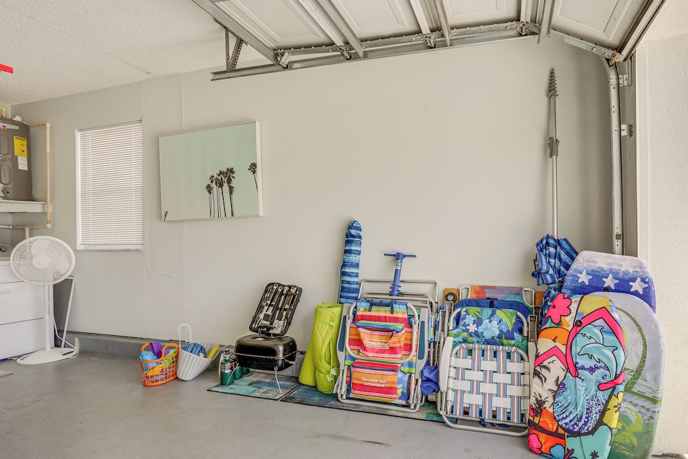 1 Block to Beach, Patio: Updated St Augustine Home