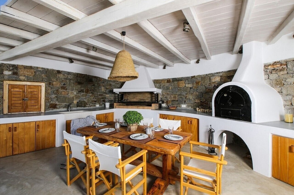 Bluewave Villa