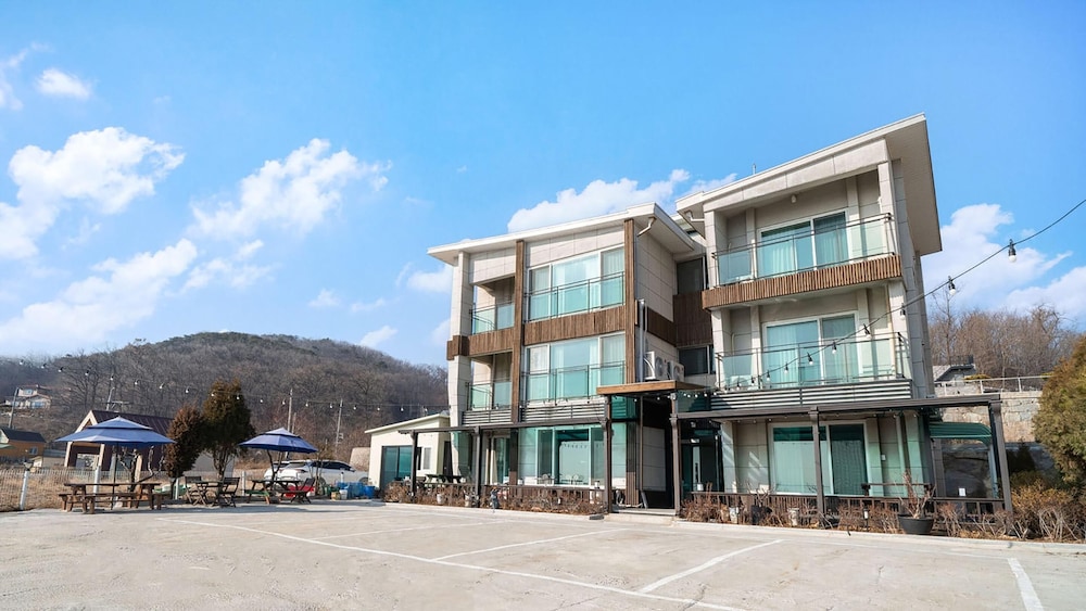 Ganghwa Haenaru Pension