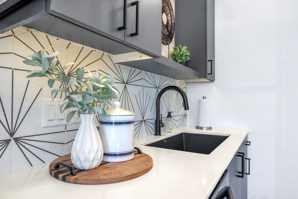 Relax in a Luxe Resort-style Condo