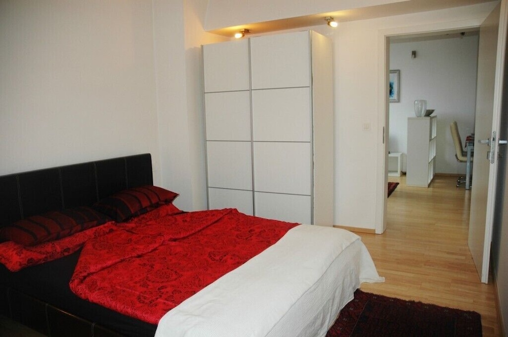 AI Apartments view 2