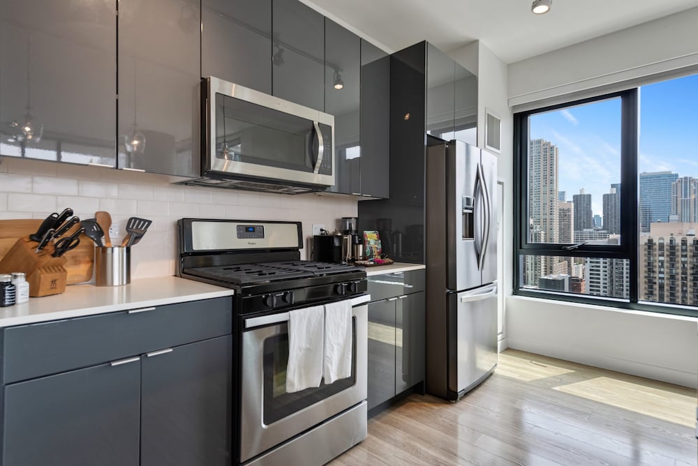 Group Hub 3 Designer 2BR Steps to Mag Mile