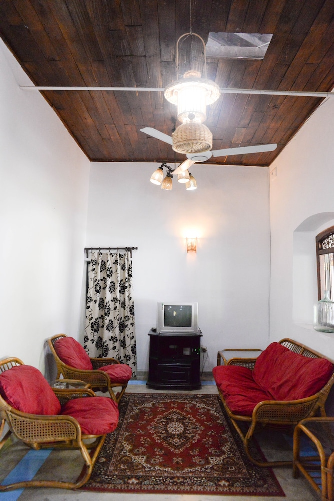 Maggie Garden Hostel