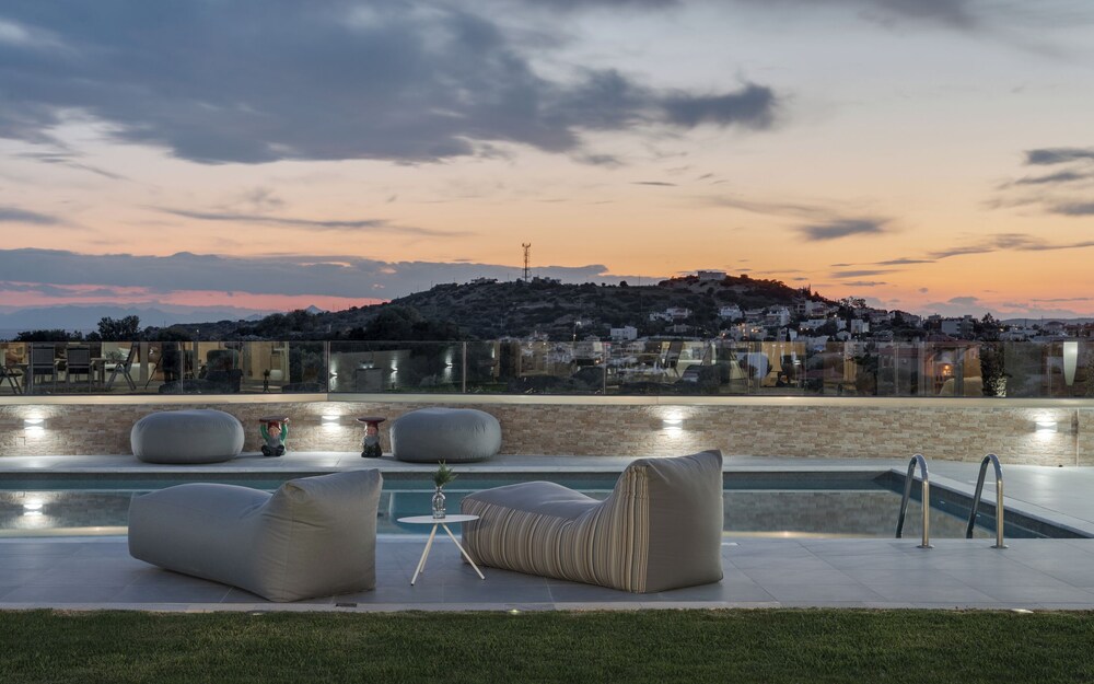 LaGon Luxury Villa