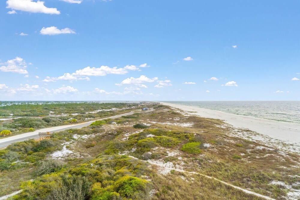 Vista Del Mar 402