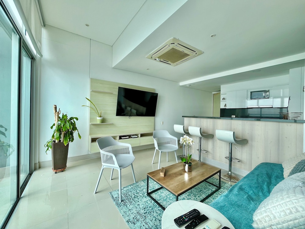by Calamari Homes - Edificio Murano Elite