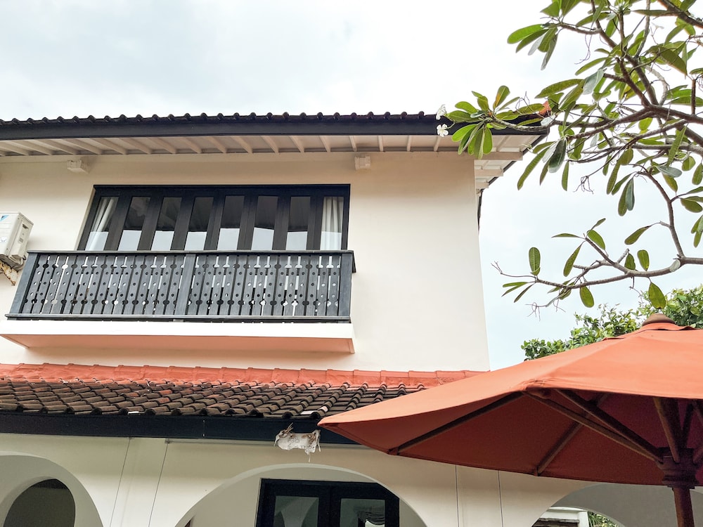 Lovely 2BR Villa Close to The Beach