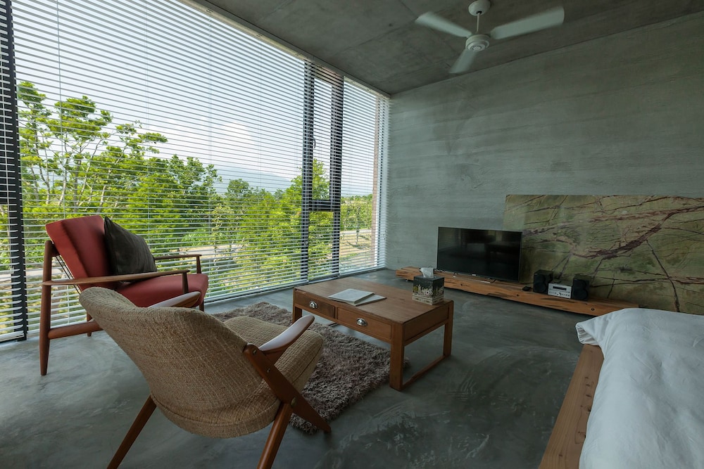 Juststay