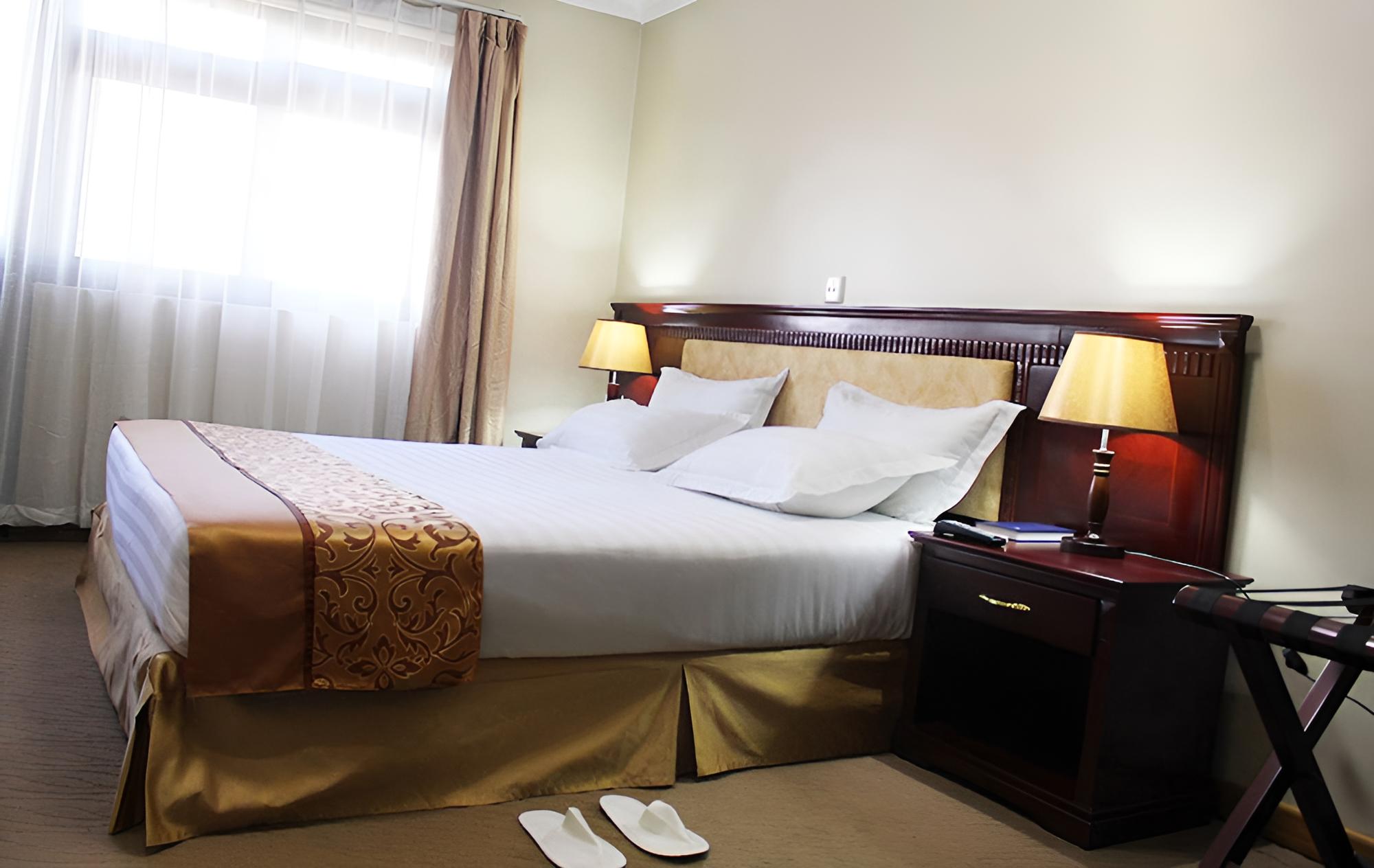 Hill View Hotel & Apartments