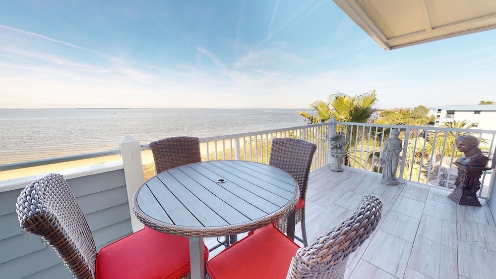 Bay View Villas 3 by Tybee Vacation Rentals