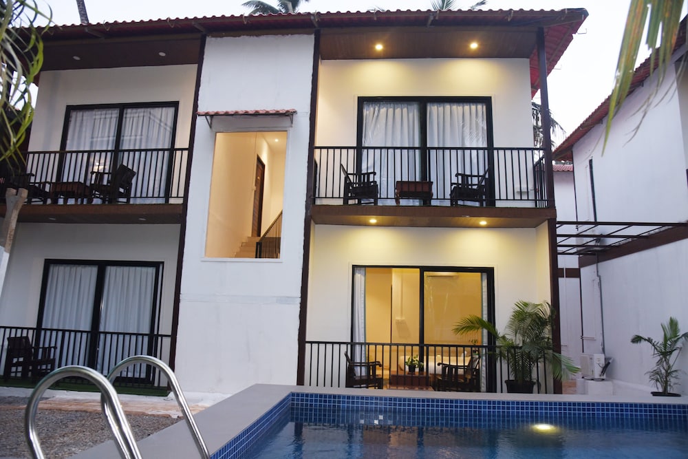 Arambol Sweet Lake Resort