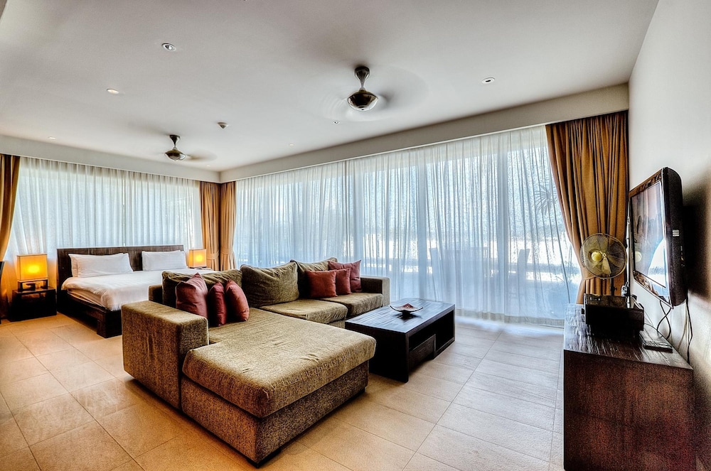 Dahlia 2 Bedroom Amazing Seaview