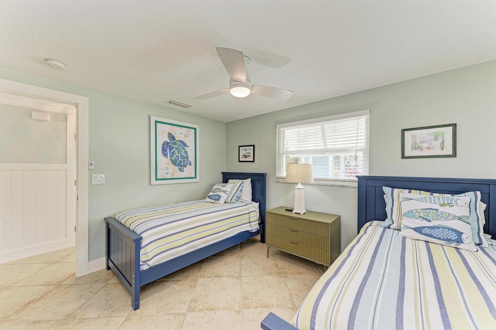 Anna Maria Island Blue Bella Bliss - Private Heated Pool