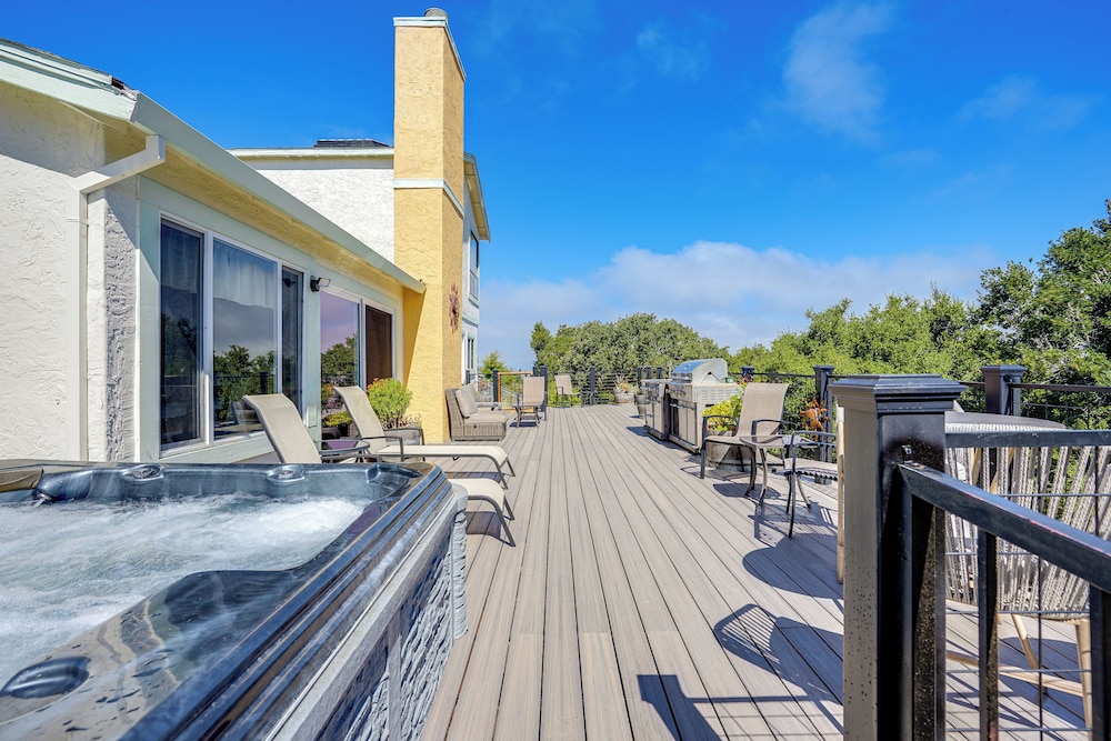 Vallejo Vacations - Vallejo Home w/ Spacious Deck, Hot Tub Views - Property Image 16