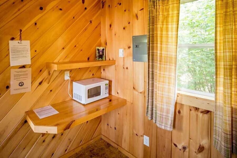 Gunflint Lodge & Outfitters