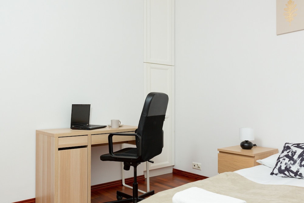Apartment Polkowska Warsaw by Renters view 4