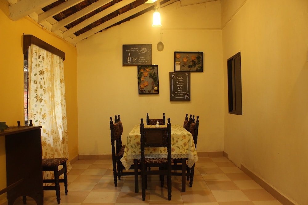 OYO 6474 Home Boutique 2 BHK Villa Candolim