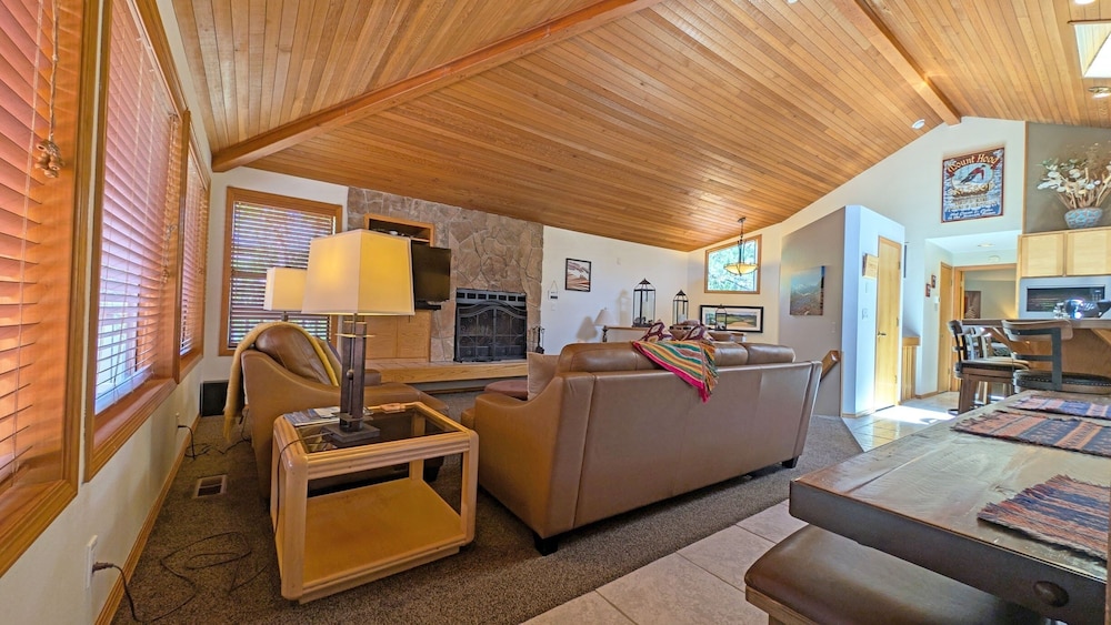 Red Cedar 53 3 Bedroom Home