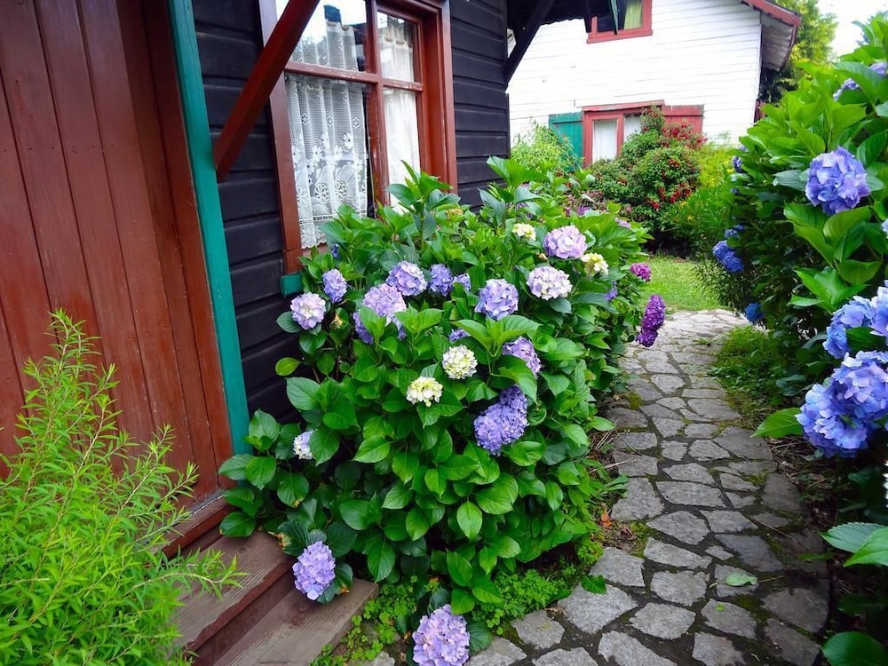 Hostal La Maison