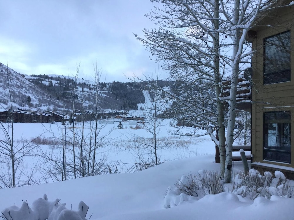 Deer Valley Bct-501 Hot Tub KBM Resorts
