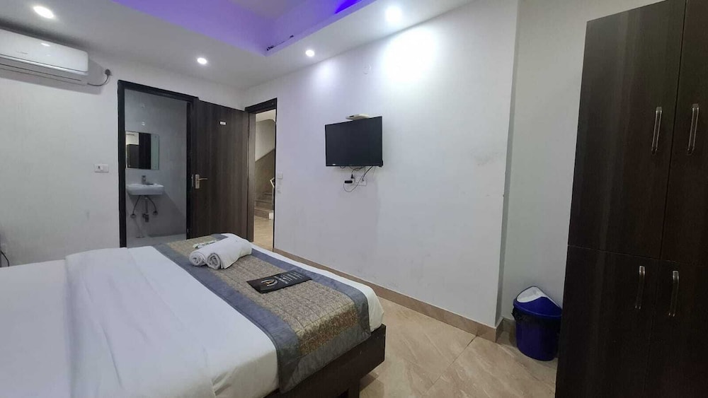 Hotel Taj Homestay- A Unit of Sahni's