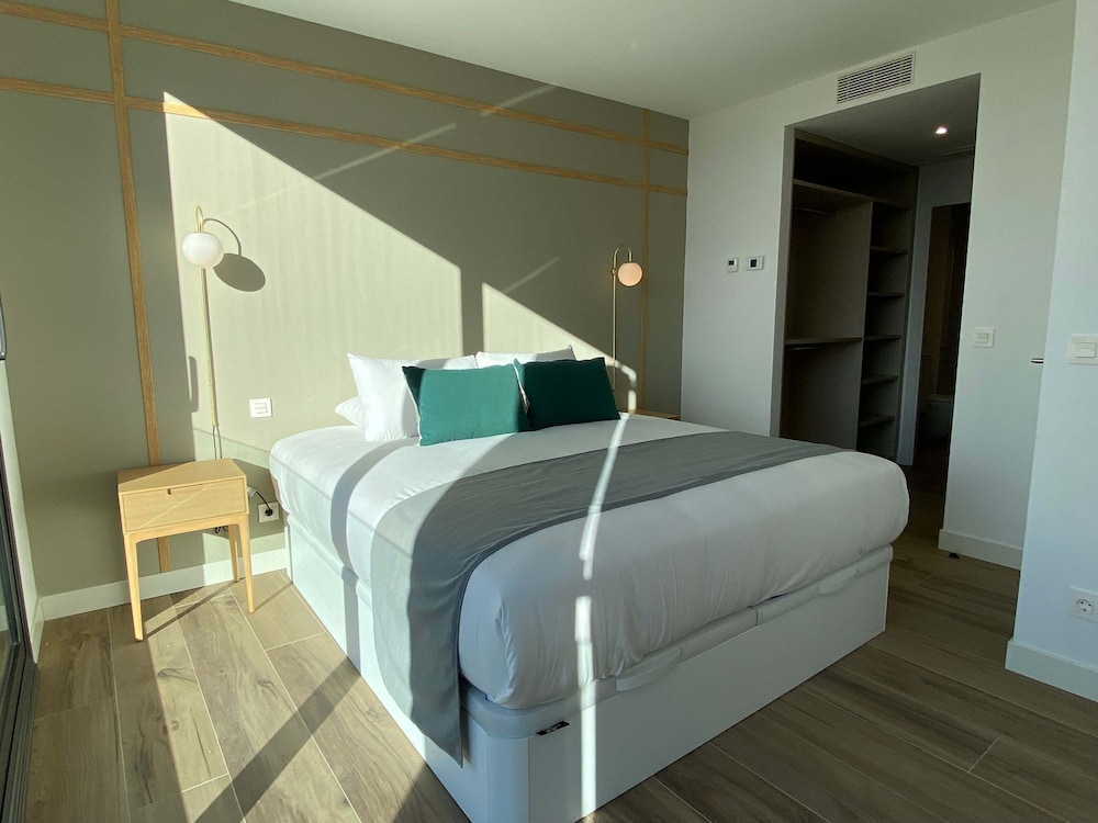 w Modern 2BR With Terrace in Chueca