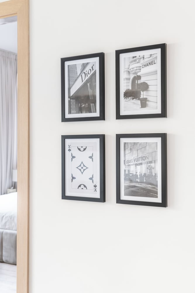 JVC Gem 2BR w maidsroom - Oakley Square