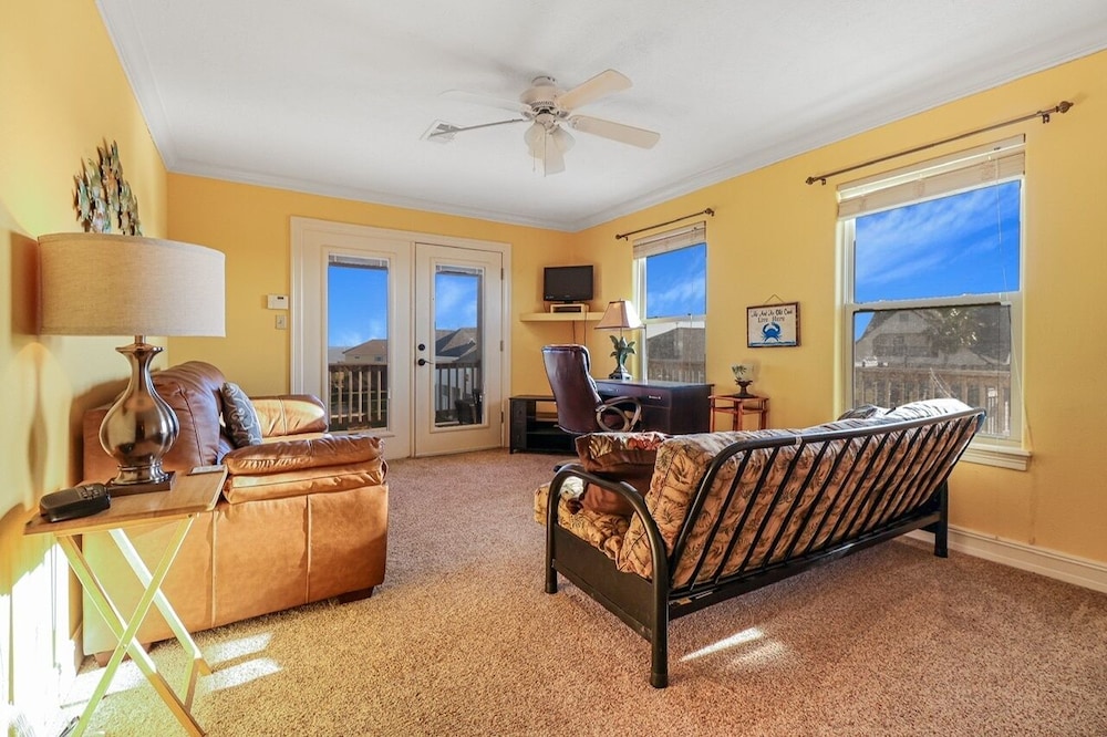 Seaside Merryment 4 Bedroom Home