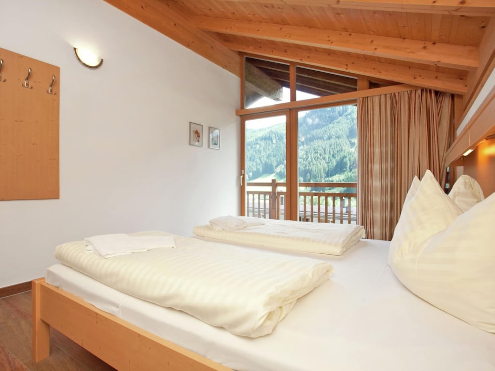 Chalet in Wald im Pinzgau Near Ski Lift view 4
