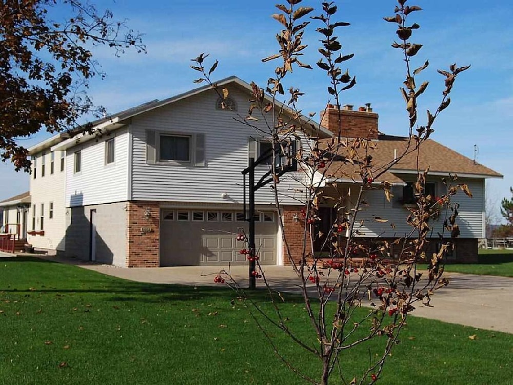Pictured Rocks Bed And Breakfast