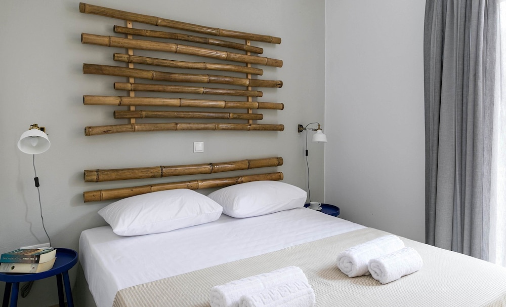 Syra Suites