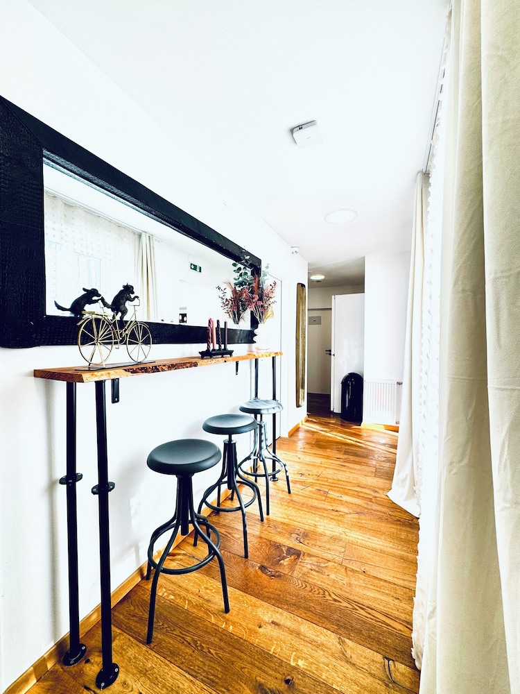Cozy 5BR Apartment Near Kaufpark