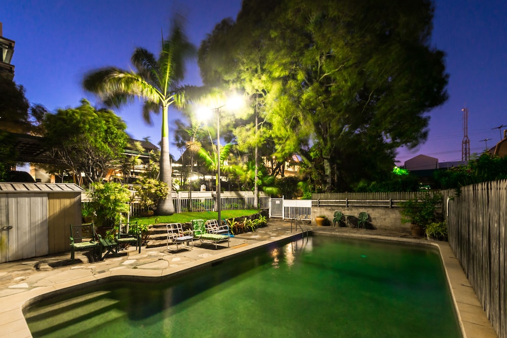 Hotel Auckland Hill Bed & Breakfast - Image 1