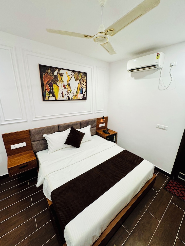 Hotel Ellora Inn Best Hotel In Sultanpur