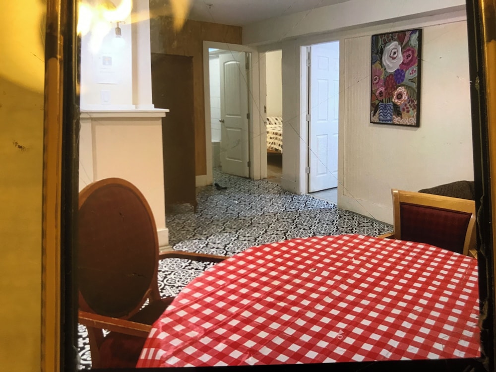 West Broadway guesthouse