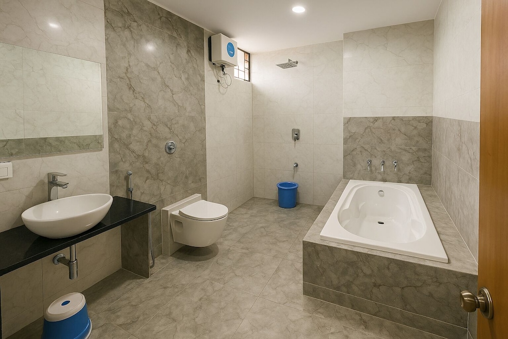 HOTEL KARDHAR INN