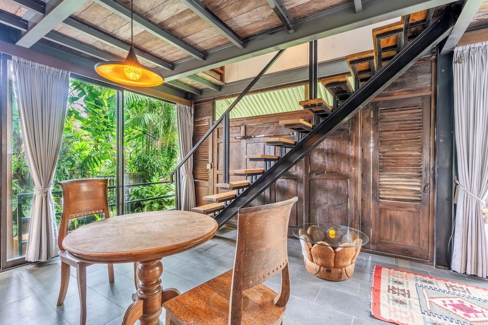 Your Dream Waterfront Villa