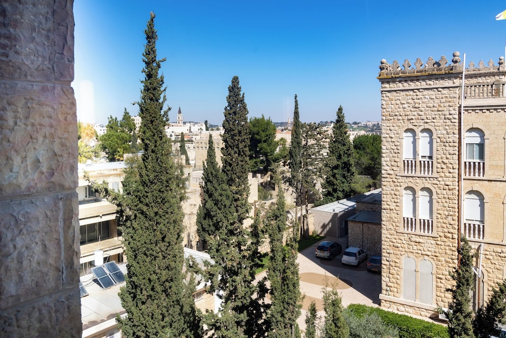 King David Court - Isrentals