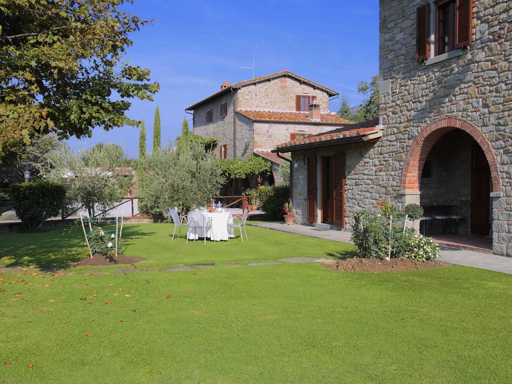 Cortona Vacations - Agriturismo Near Cortona With Swimming Pool - Property Image 8