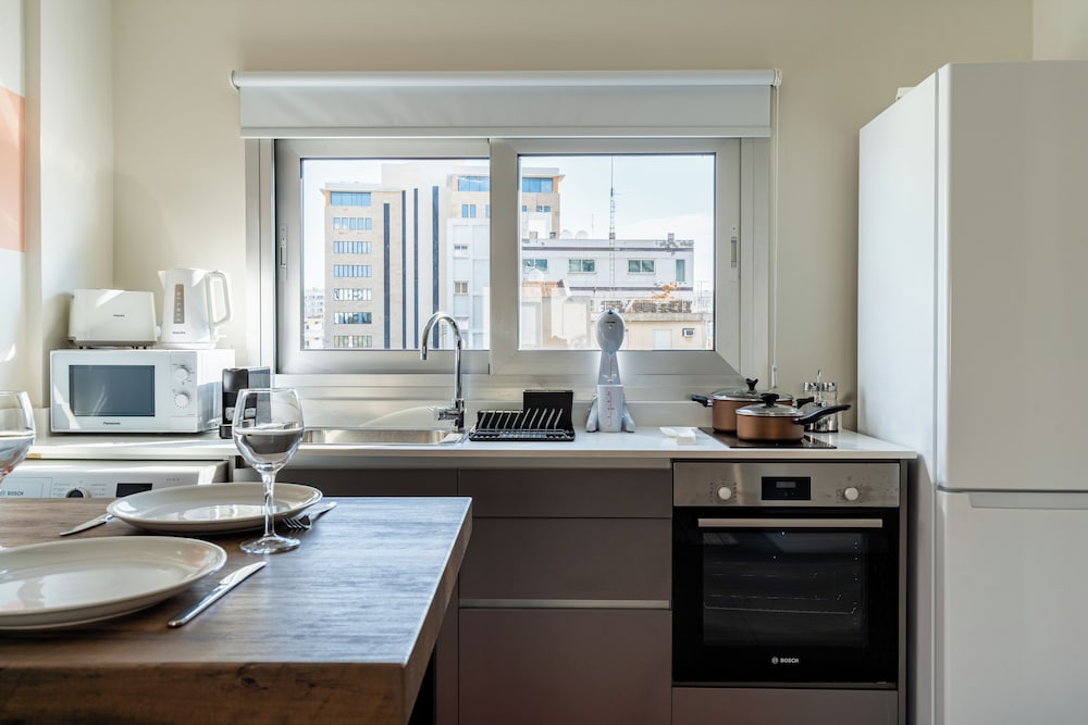 Local Host Living - Signature Apartments in Nicosia