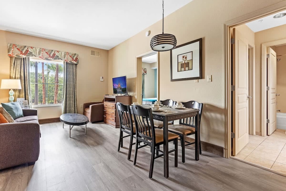 1 BR Apartment 3 Miles From Disney Springs Hs307