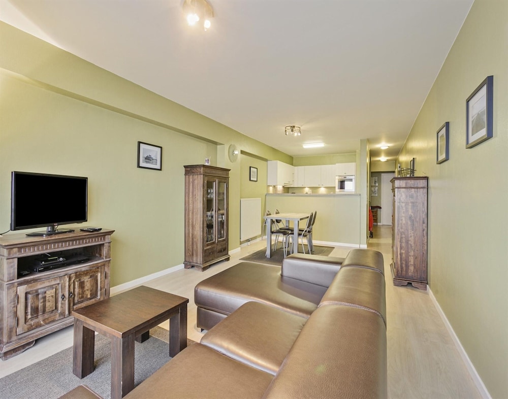 Flat in Blankenberge Near Belgium Pier